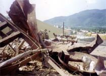 Catastrophic Failure of a Deaerator Vessel Catastrophic Failure of a Deaerator Vessel